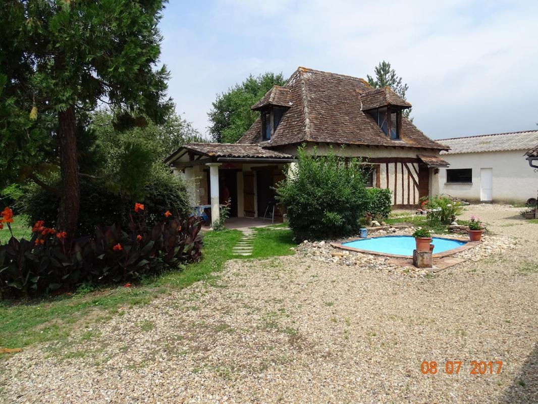 B&B Gilclau Saint-Martial-d'Artenset Exteriér fotografie